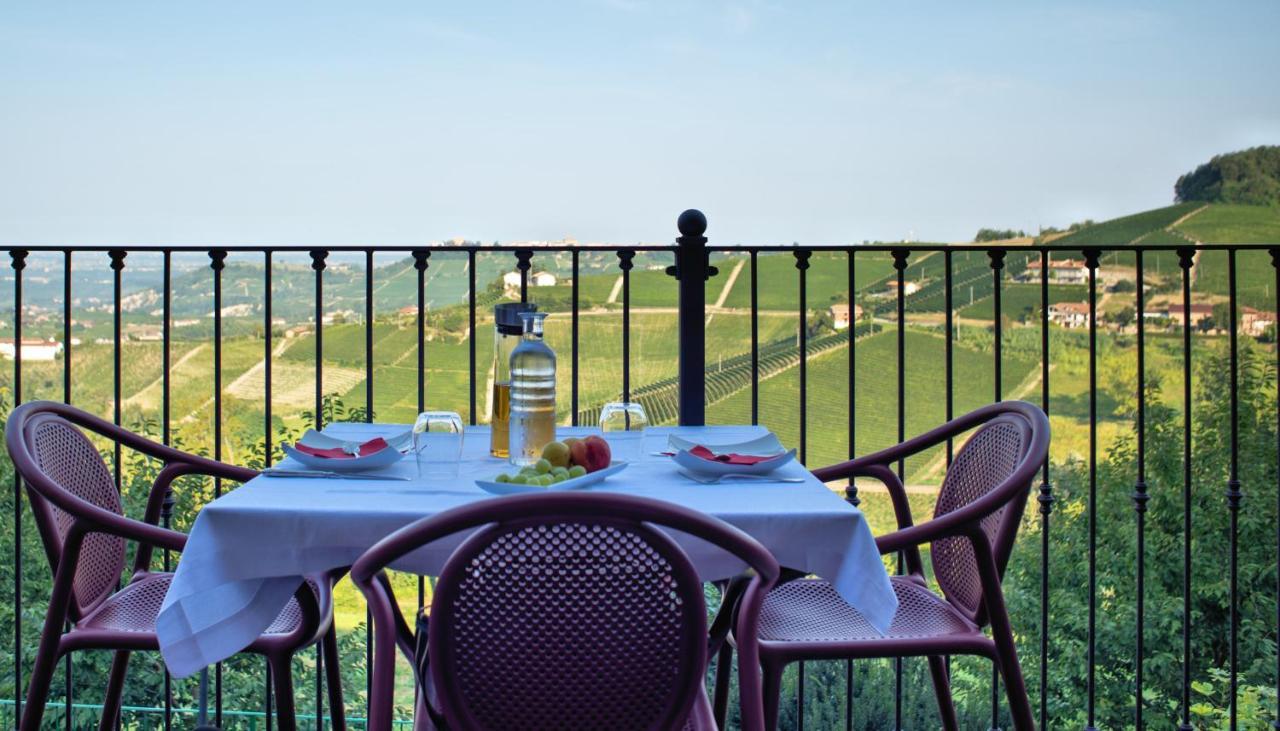 Felicin - Ristorante Albergo "Dimora Storica" Monforte dʼAlba Kültér fotó