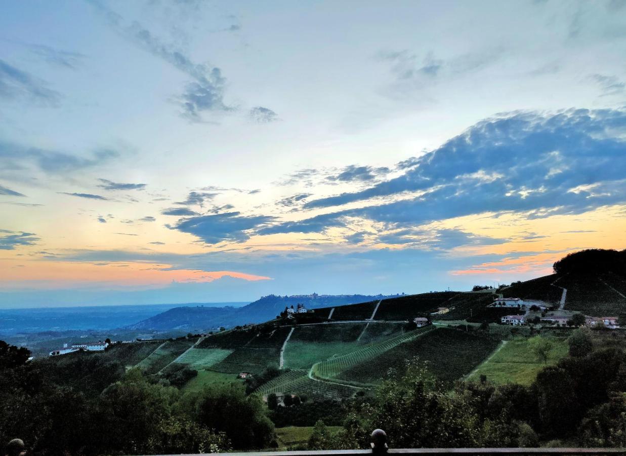 Felicin - Ristorante Albergo "Dimora Storica" Monforte dʼAlba Kültér fotó