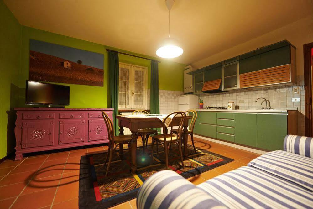 Felicin - Ristorante Albergo "Dimora Storica" Monforte dʼAlba Kültér fotó